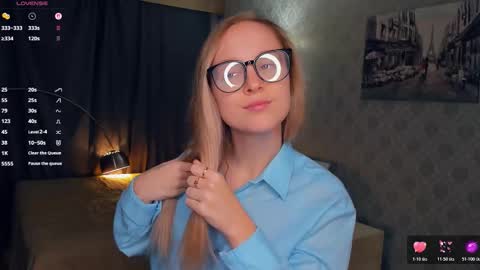 Nicoletta online show from November 6, 2025, 6:42 pm