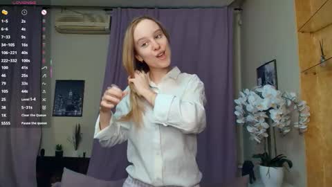 Nicoletta online show from March 9, 2026, 6:45 pm