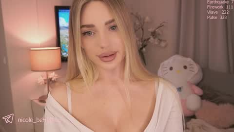 Snapshot of nicole_blueberry chatting on June 2, 2026, 9:17 pm Nicole online show from June 2, 2026, 9:17 pm