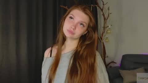 Snapshot of nicole_broown chatting on May 20, 2026, 8:59 pm Nicole online show from May 20, 2026, 8:59 pm