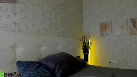 GMT7TueWedThSu 0300am-0900am. Sa 1000am-0400pm online show from October 9, 2025, 8:18 pm