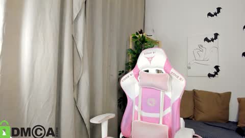 GMT7TueWedThSu 0300am-0900am. Sa 1000am-0400pm online show from October 29, 2025, 8:32 pm