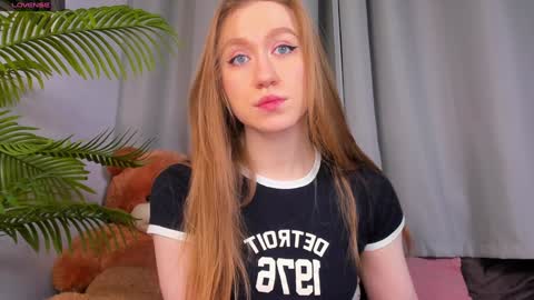 Nicole Grifin online show from January 13, 2025, 1:17 pm