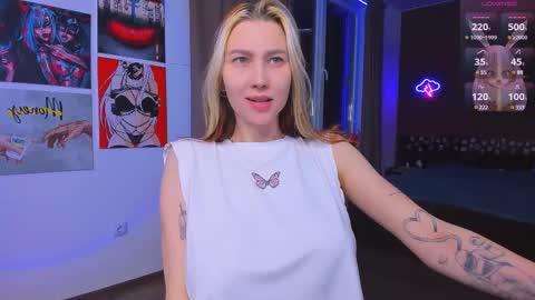 Nicole online show from February 9, 2025, 8:02 pm