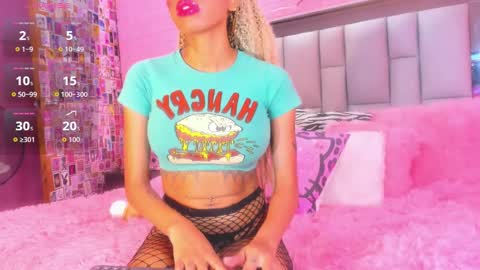 Snapshot of nicole_rosales chatting on September 14, 2025, 6:40 pm nicole_rosales online show from September 14, 2025, 6:40 pm