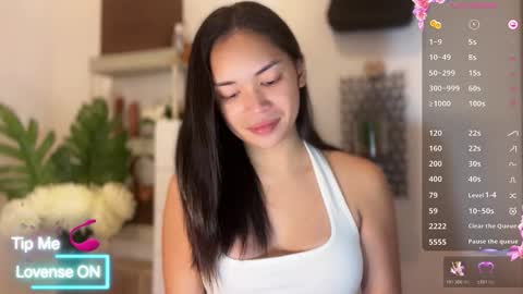 Snapshot of nicolecellini chatting on December 15, 2025, 5:39 pm NICOLE online show from December 15, 2025, 5:39 pm