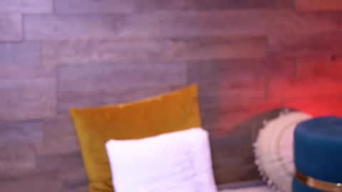 Nicole online show from December 21, 2025, 7:59 am