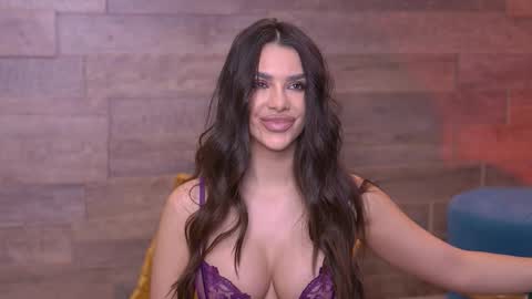 Nicole online show from January 5, 2026, 5:27 pm