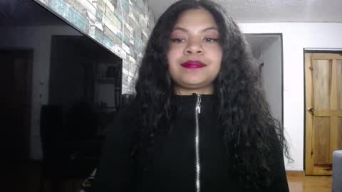 Snapshot of nicoleebon chatting on September 12, 2025, 11:37 pm Nicole online show from September 12, 2025, 11:37 pm