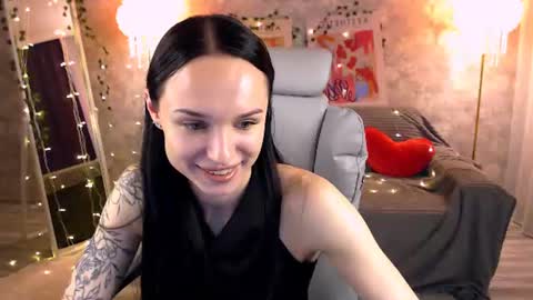 Snapshot of nicolemerz chatting on June 19, 2026, 4:11 pm Nicole online show from June 19, 2026, 4:11 pm