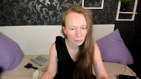 Snapshot of nicolemiless chatting on March 26, 2026, 1:06 pm Nicole online show from March 26, 2026, 1:06 pm