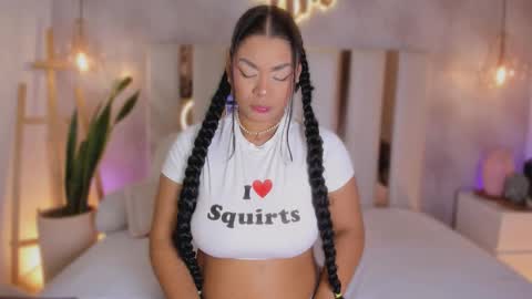 Andrea give it a thumbs up please its important  online show from November 21, 2025, 12:59 pm