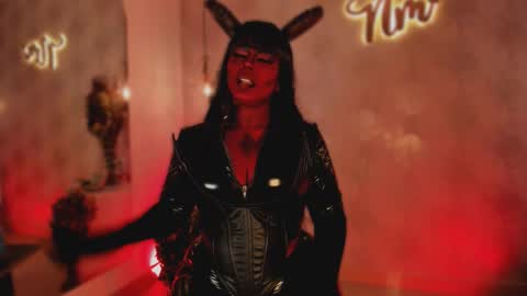 Andrea give it a thumbs up please its important  online show from March 27, 2026, 3:01 pm