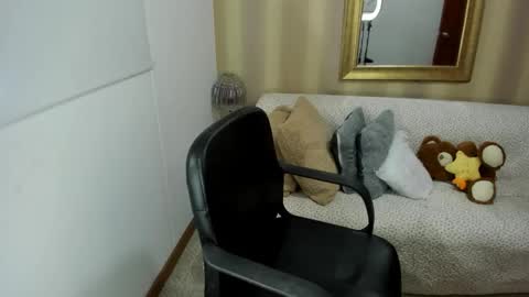 Snapshot of nicolettcolin chatting on September 22, 2025, 8:22 pm Nicolettcolin online show from September 22, 2025, 8:22 pm