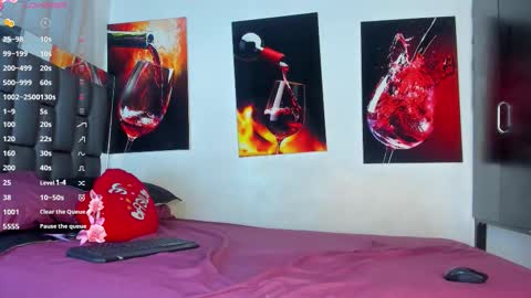 Snapshot of nicolle_hanks1 chatting on September 26, 2025, 2:04 am nicolle_hanks1 online show from September 26, 2025, 2:04 am