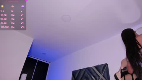   facebook nicolle delgado online show from December 4, 2024, 8:45 am