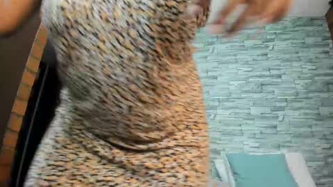 nicollesofia3 online show from February 23, 2025, 3:56 am