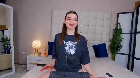 Snapshot of nicolros chatting on March 8, 2025, 9:50 am NicolRos online show from March 8, 2025, 9:50 am