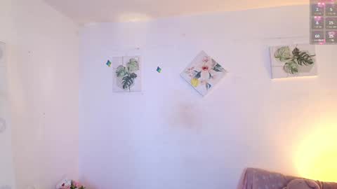 Snapshot of nicolthompsonn chatting on January 29, 2025, 4:47 am Nicol online show from January 29, 2025, 4:47 am