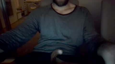 nieznajomy33 online show from July 27, 2026, 8:49 pm