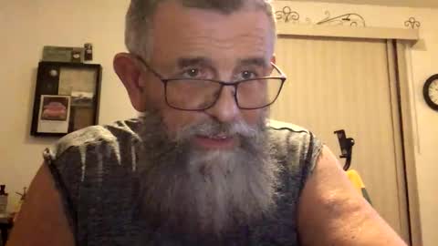 nightmoves1970 online show from March 2, 2026, 3:09 am