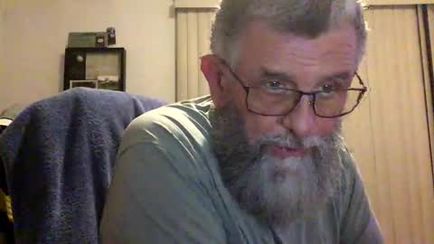 nightmoves1970 online show from April 21, 2026, 2:48 am