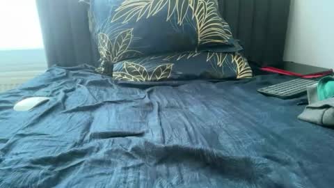 Snapshot of nightwalker06 chatting on December 18, 2025, 11:38 am nightwalker06 online show from December 18, 2025, 11:38 am