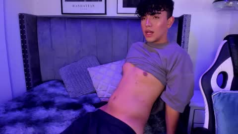 Snapshot of niick_twink chatting on October 24, 2025, 6:26 pm niick_twink online show from October 24, 2025, 6:26 pm