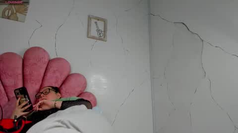 Anni online show from February 28, 2026, 4:57 am