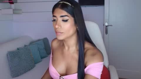 Snapshot of niickylovee chatting on October 13, 2025, 6:41 pm Nicolle Bustamante online show from October 13, 2025, 6:41 pm