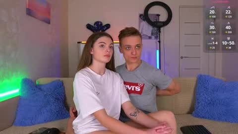 Nika and Niki online show from March 12, 2025, 7:38 pm