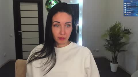 Snapshot of nikamiles chatting on January 6, 2025, 6:31 pm Nika online show from January 6, 2025, 6:31 pm