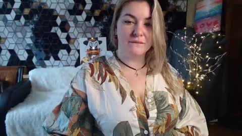 Nika online show from March 5, 2026, 5:36 am