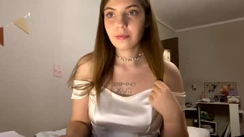 nikastardust online show from February 2, 2025, 9:45 pm