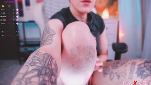 Snapshot of nikaxreznik chatting on January 15, 2025, 9:45 am Nika online show from January 15, 2025, 9:45 am