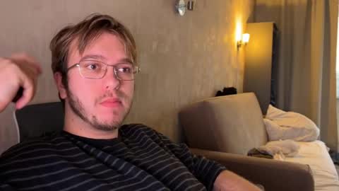 Snapshot of nikceline chatting on November 4, 2025, 6:45 am Celine online show from November 4, 2025, 6:45 am