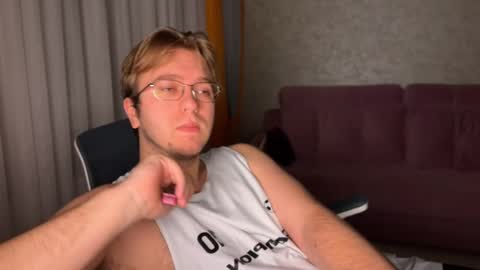 Snapshot of nikceline chatting on November 28, 2025, 3:53 am Celine online show from November 28, 2025, 3:53 am