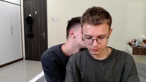 nikikerry_cum_ online show from April 19, 2026, 10:47 am