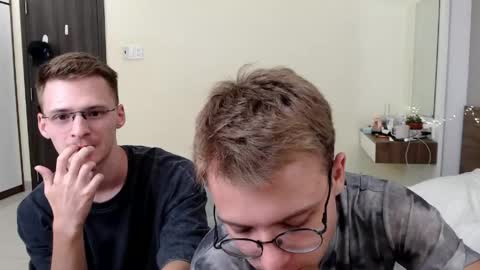 nikikerry_cum_ online show from April 20, 2026, 11:57 am