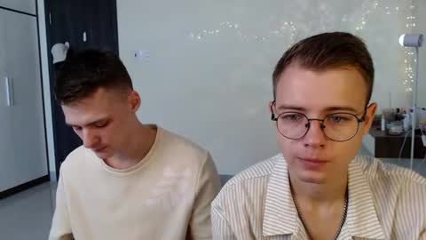 nikikerry_cum_ online show from June 18, 2026, 4:46 am