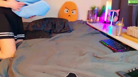 Snapshot of nikki_goldberg chatting on February 4, 2025, 11:59 pm Kitty Chatte online show from February 4, 2025, 11:59 pm