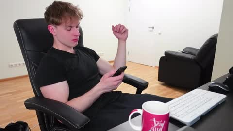 nikki online show from April 21, 2026, 5:17 pm