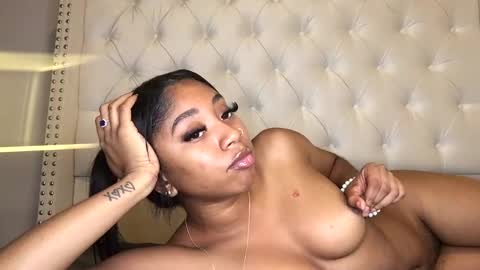 NikkiB online show from February 12, 2025, 4:23 am