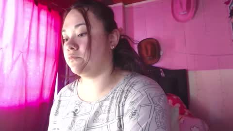 Snapshot of nikkirous_ chatting on February 9, 2026, 1:15 pm Nikkirous online show from February 9, 2026, 1:15 pm