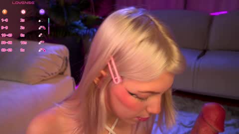 Snapshot of nikkisilk chatting on November 7, 2025, 6:08 pm Stassy Krissy Aria Lina online show from November 7, 2025, 6:08 pm