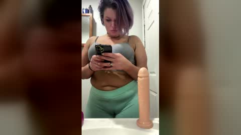 nikkithickum69 online show from December 19, 2025, 8:05 pm