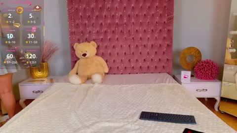 Snapshot of nikkivelvets chatting on July 1, 2026, 10:39 am NikkiVelvets online show from July 1, 2026, 10:39 am
