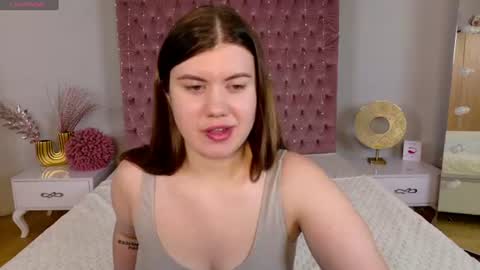 Snapshot of nikkivelvets chatting on July 5, 2026, 6:59 pm NikkiVelvets online show from July 5, 2026, 6:59 pm