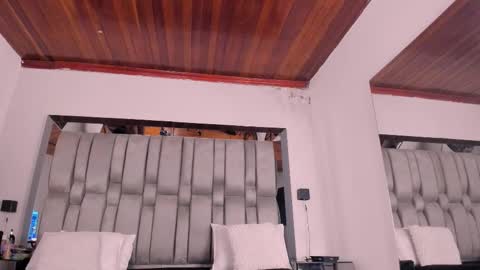     online show from February 1, 2026, 12:04 pm