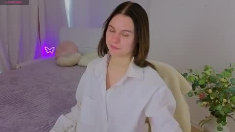 Nikky online show from April 24, 2026, 7:55 am